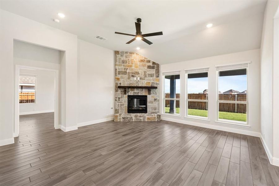 Spacious, unfurnished interior of a new home in The Oaks, Red Oak (Image 33). Spacious, unfurnished interior of a new home in The Oaks, Red Oak (Image 33).