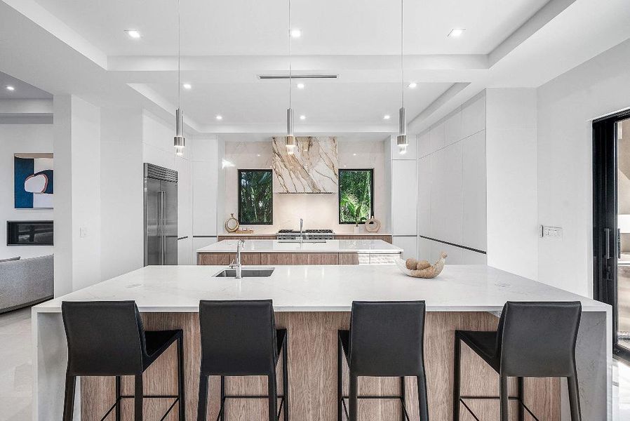 020-25833rdCourt-WestPalmBeach-FL-33407-