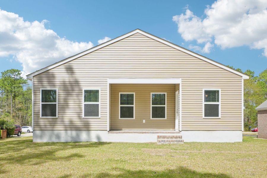 1,504sf New Home in New Bern, NC.  - Slide 5