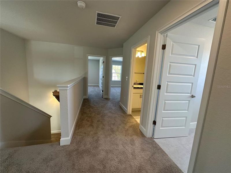 Spacious, unfurnished interior of a new home in , Ocala (Image 35).