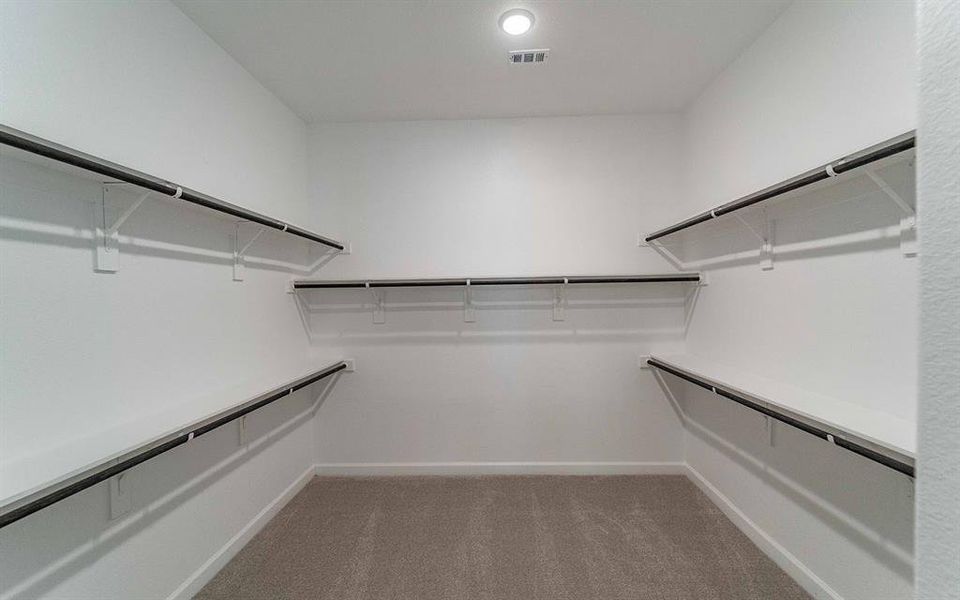 Spacious, unfurnished interior of a new home in Sonoma Verde, Rockwall (Image 14).