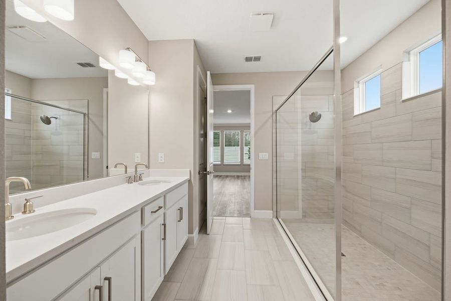 Furnished interior view inside a new home in Headwaters at Lofton Creek, Yulee (Image 9).