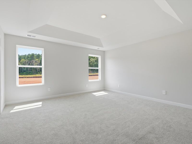 Spacious, unfurnished interior of a new home in Wexford Park, Fountain Inn (Image 14).