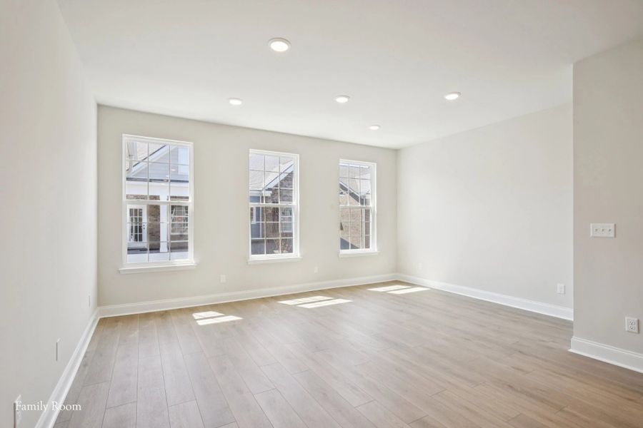 Spacious, unfurnished interior of a new home in Promenade at Clari Park, Murfreesboro (Image 18).