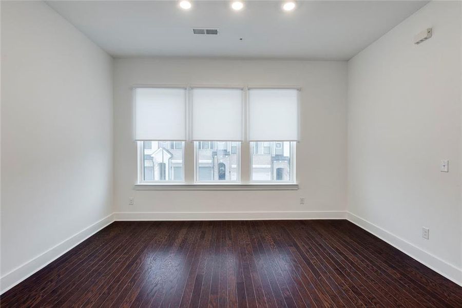 Spacious, unfurnished interior of a new home in Ashbury, Roswell (Image 40).