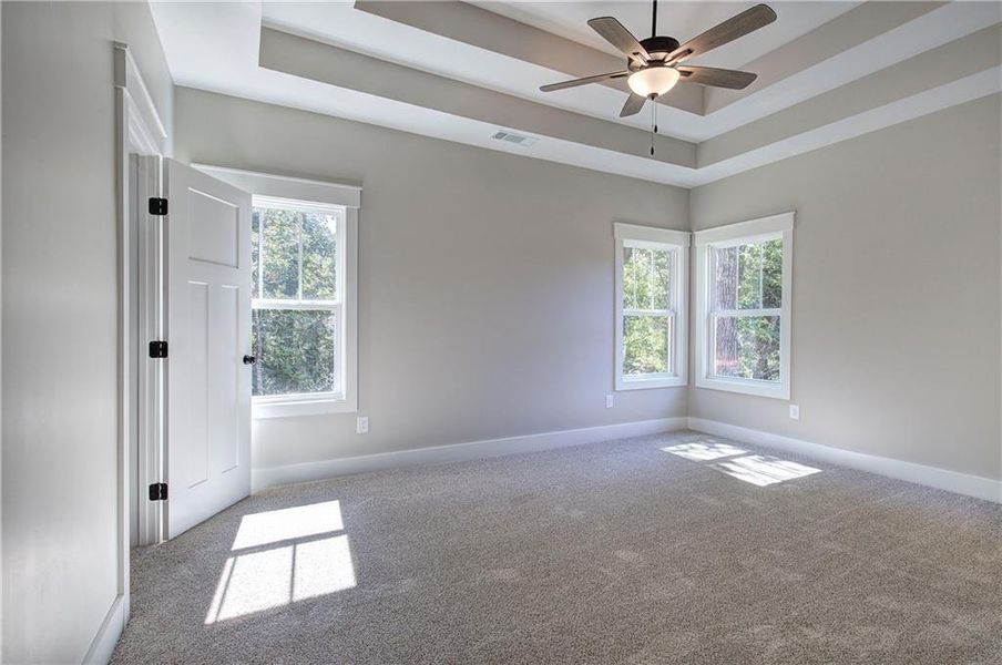 Spacious, unfurnished interior of a new home in , Cartersville (Image 19).