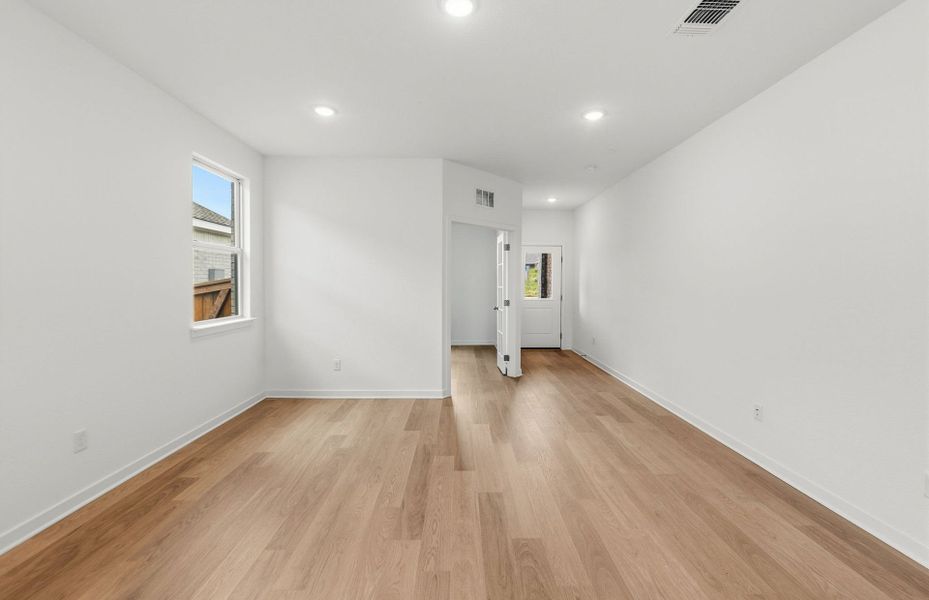 Spacious, unfurnished interior of a new home in La Cima, San Marcos (Image 47).