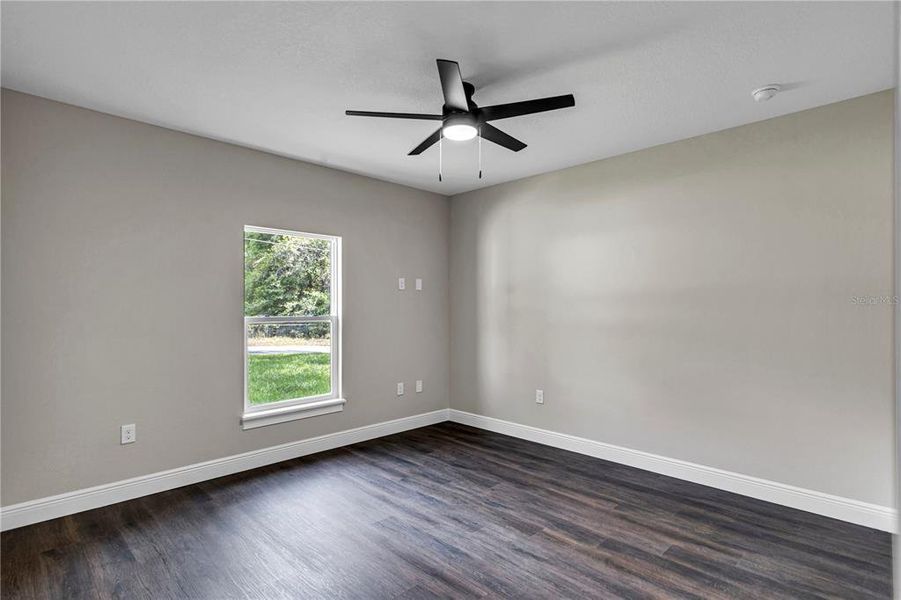 Spacious, unfurnished interior of a new home in , Orange City (Image 21).