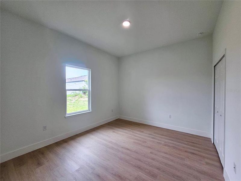Spacious, unfurnished interior of a new home in , Ocala (Image 35).