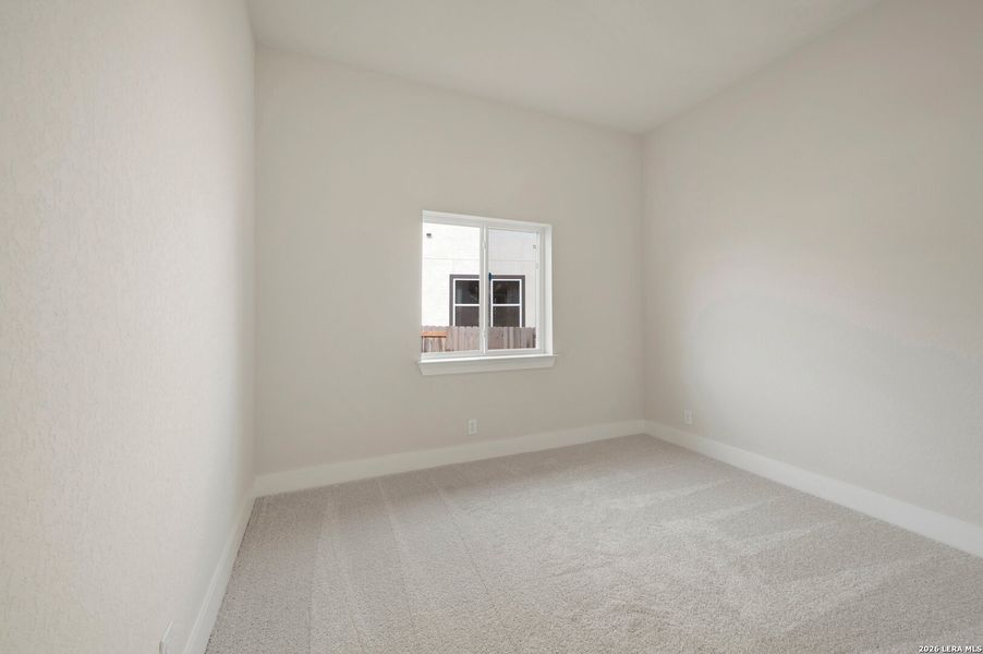 Spacious, unfurnished interior of a new home in Meyer Ranch – Legacy Series, New Braunfels (Image 40).