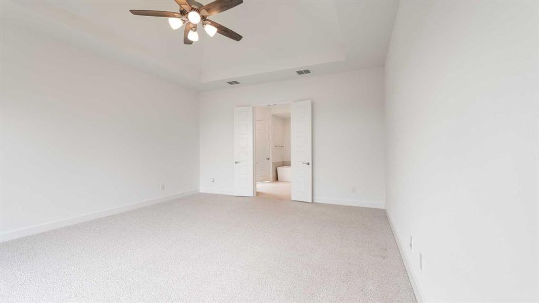 Spacious, unfurnished interior of a new home in Myrtle Creek 71', Waxahachie (Image 16).