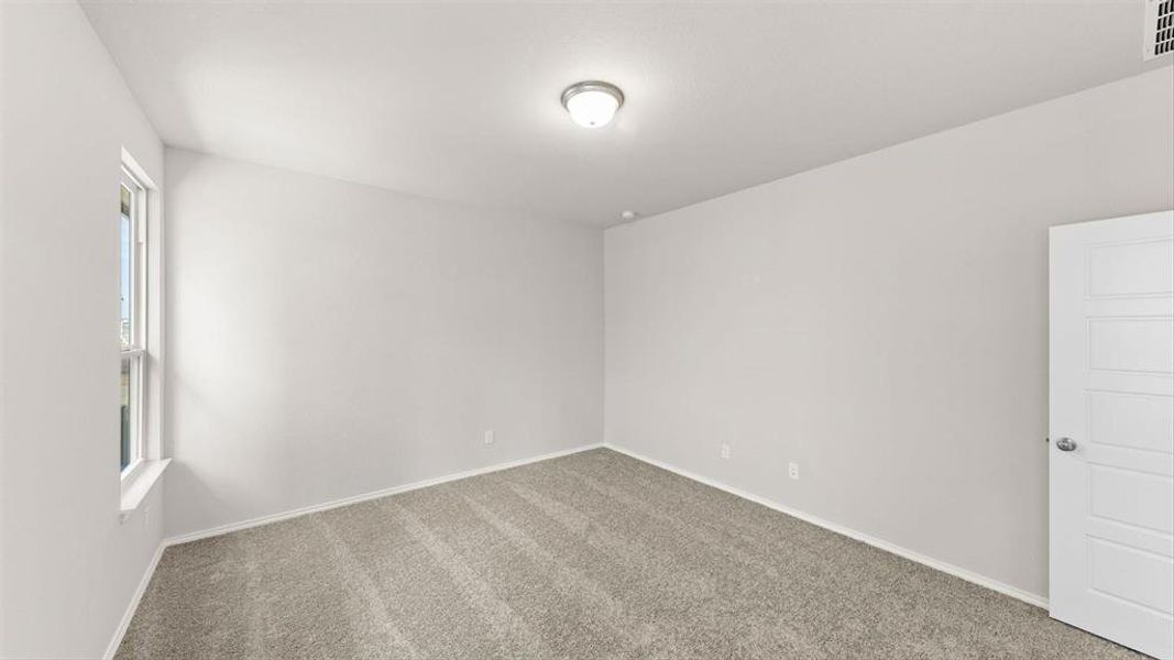 Spacious, unfurnished interior of a new home in Waterscape, Royse City (Image 17).