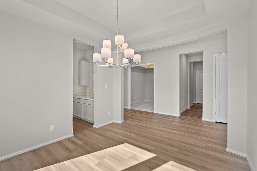 Spacious, unfurnished interior of a new home in , Conroe (Image 24).