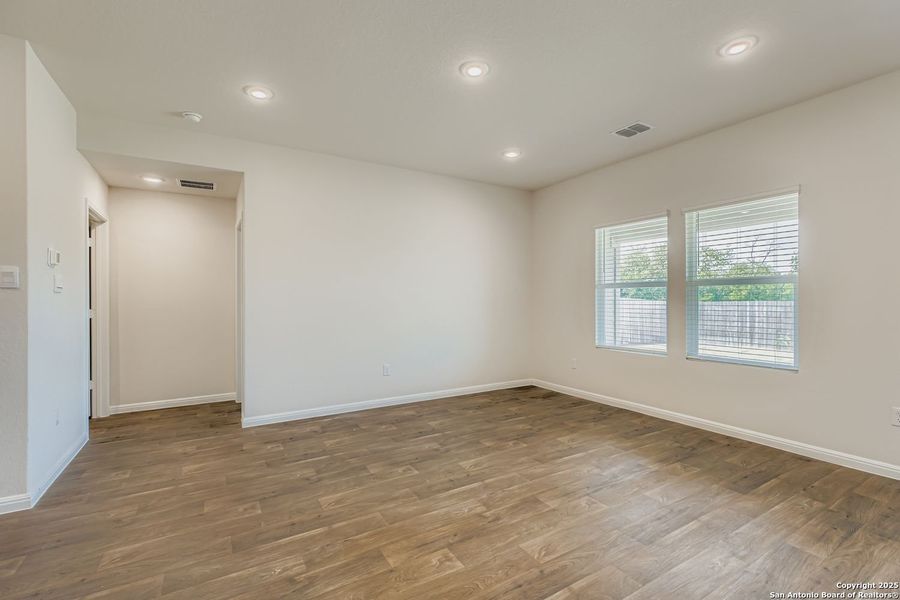 Spacious, unfurnished interior of a new home in , New Braunfels (Image 23). Spacious, unfurnished interior of a new home in , New Braunfels (Image 23).