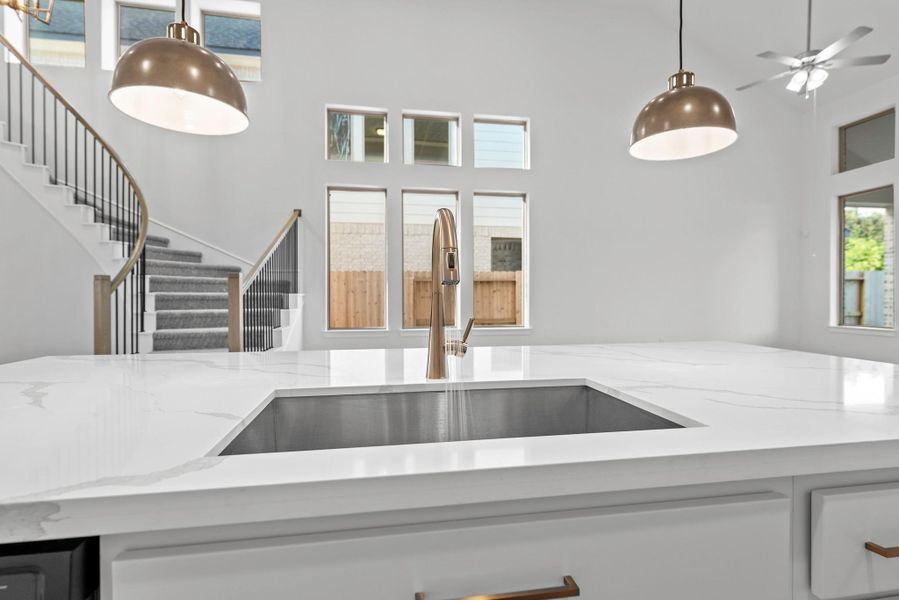 Representative image. Features, specifications, selections and colors may vary. Representative image. Features, specifications, selections and colors may vary.