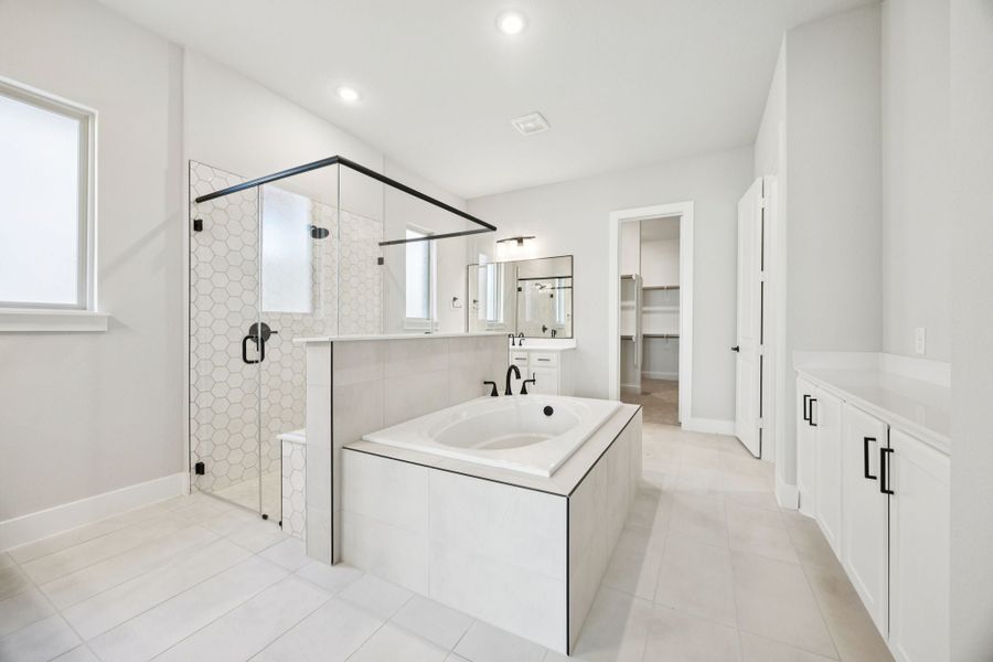 Furnished interior view inside a new home in Painted Tree Lakeside, McKinney (Image 12).