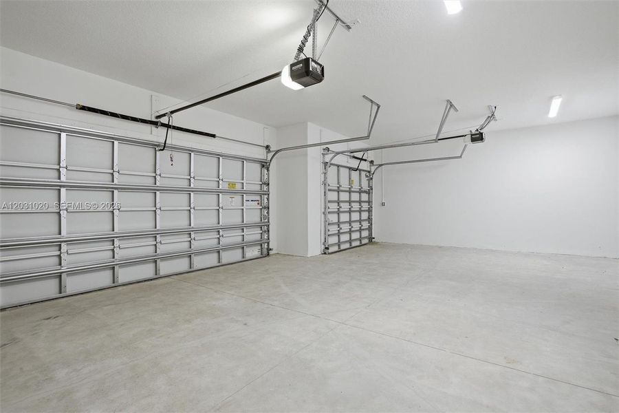 Spacious, unfurnished interior of a new home in Arden, Loxahatchee (Image 40).