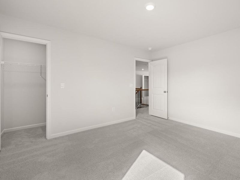 Spacious, unfurnished interior of a new home in Haven Abbey, Cumming (Image 34).