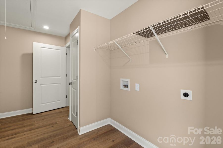 Spacious, unfurnished interior of a new home in , Kershaw (Image 18).