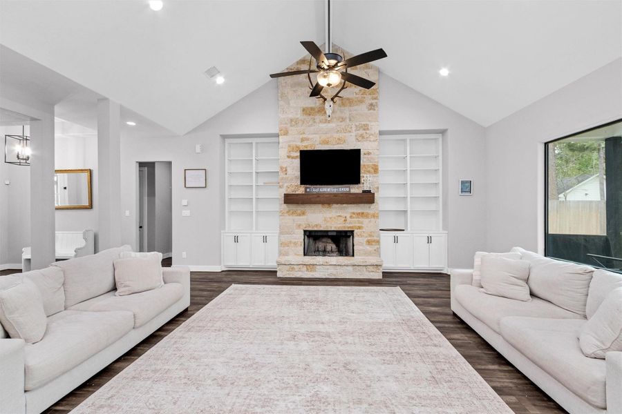 Furnished interior view inside a new home in , Magnolia (Image 33).