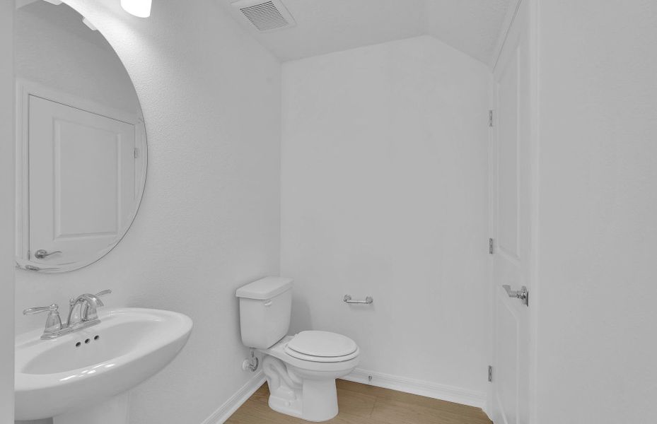 Capri | Secondary Bathroom