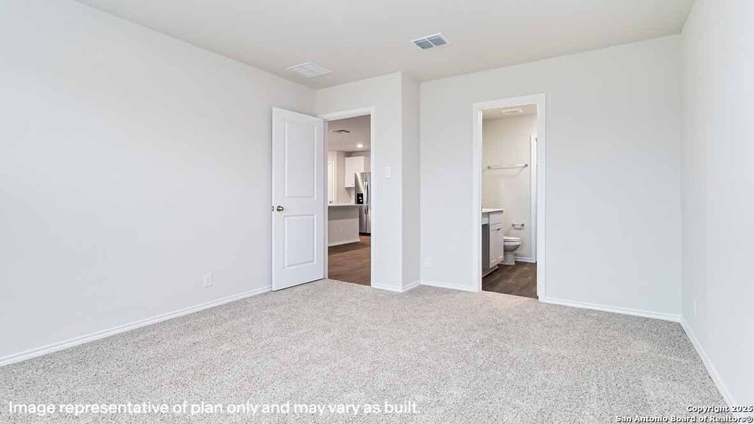 Spacious, unfurnished interior of a new home in Redbird Ranch, San Antonio (Image 24).