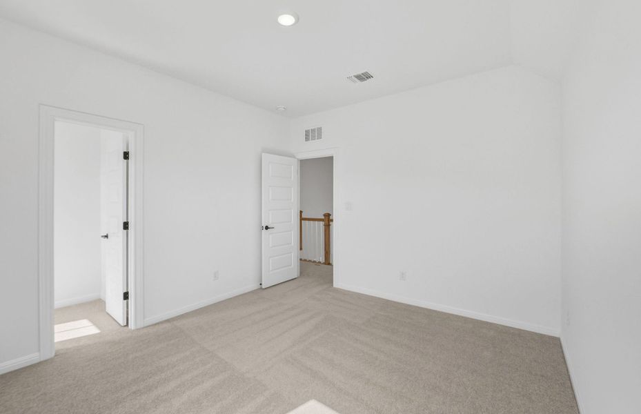 Spacious, unfurnished interior of a new home in Bluffview Reserve, Leander (Image 19). Spacious, unfurnished interior of a new home in Bluffview Reserve, Leander (Image 19).