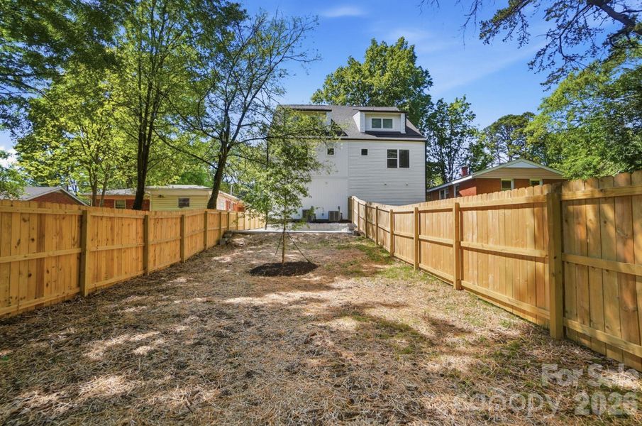 Exterior details and patio area of a home in , Charlotte (Image 27).