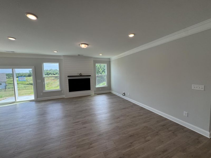 Spacious, unfurnished interior of a new home in The Enclave at Laurelbrook, Sherrills Ford (Image 14).