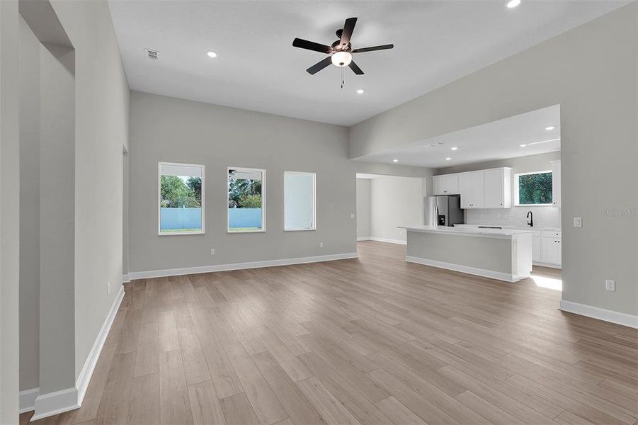 Spacious, unfurnished interior of a new home in , Palm Coast (Image 13).