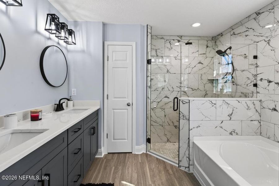 Furnished interior view inside a new home in , Callahan (Image 46).