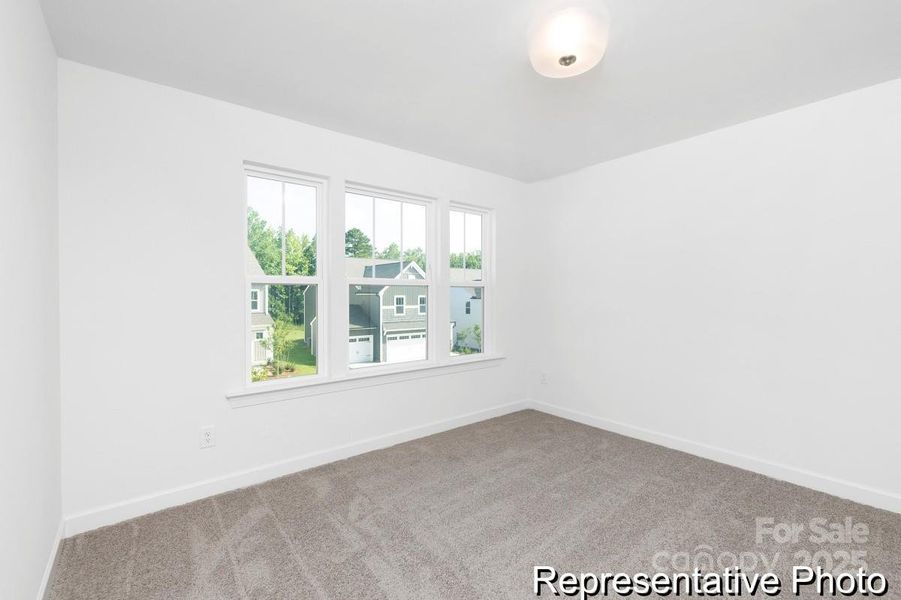 Spacious, unfurnished interior of a new home in Colvin Park, Rock Hill (Image 25).