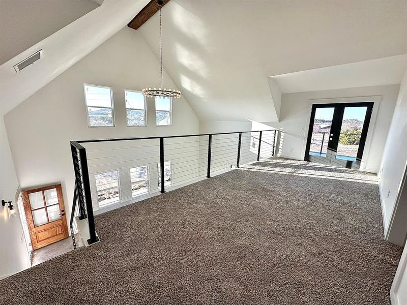 Spacious, unfurnished interior of a new home in , Strawn (Image 10).