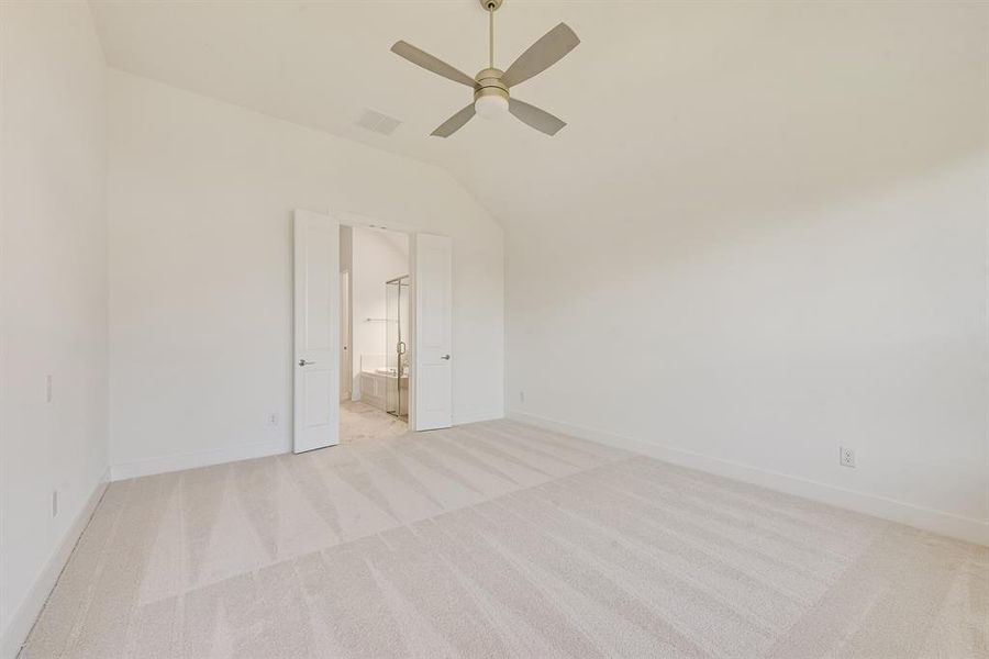 Spacious, unfurnished interior of a new home in Hillside Village, Celina (Image 23). Spacious, unfurnished interior of a new home in Hillside Village, Celina (Image 23).