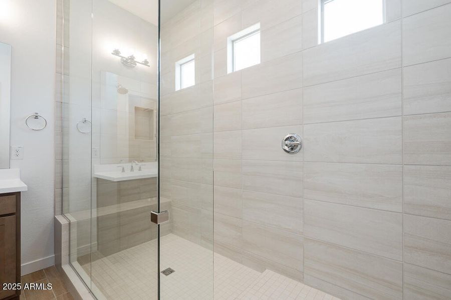 Tri Pointe Terraza 141 - Primary Bathroo Tri Pointe Terraza 141 - Primary Bathroo