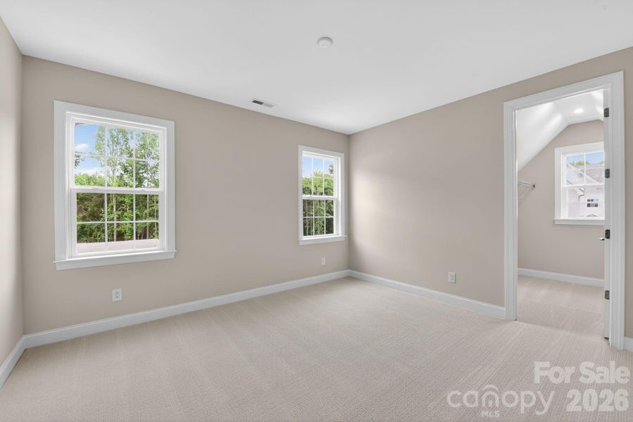 Spacious, unfurnished interior of a new home in Coventry Glen, Huntersville (Image 23). Spacious, unfurnished interior of a new home in Coventry Glen, Huntersville (Image 23).