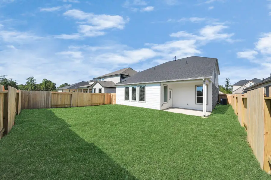 Explore the expansive backyard with its inviting covered patio—a perfect blend of space for the kids to play and adults to unwind. Ideal for creating your outdoor oasis, this backyard accommodates patio furniture, a BBQ pit, and endless possibilities for leisure and entertainment.