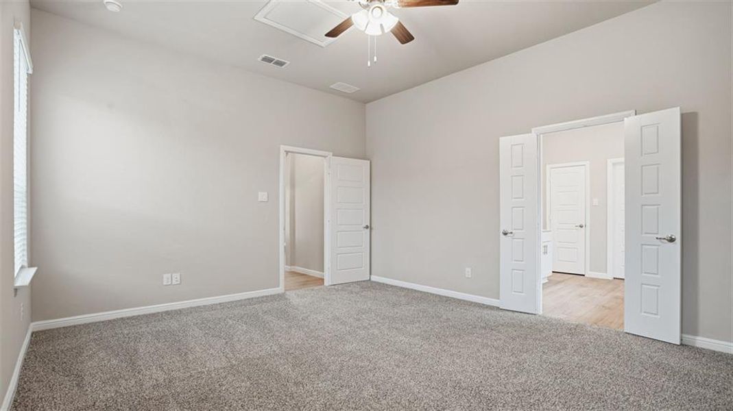 Spacious, unfurnished interior of a new home in Eden Ranch, Arlington (Image 15). Spacious, unfurnished interior of a new home in Eden Ranch, Arlington (Image 15).