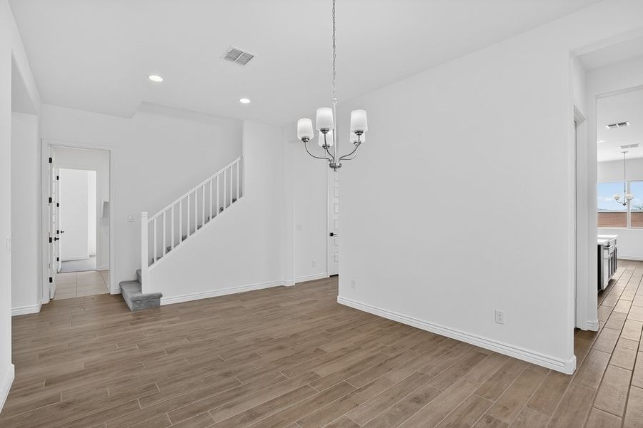 Spacious, unfurnished interior of a new home in Hawes Crossing, Mesa (Image 18).
