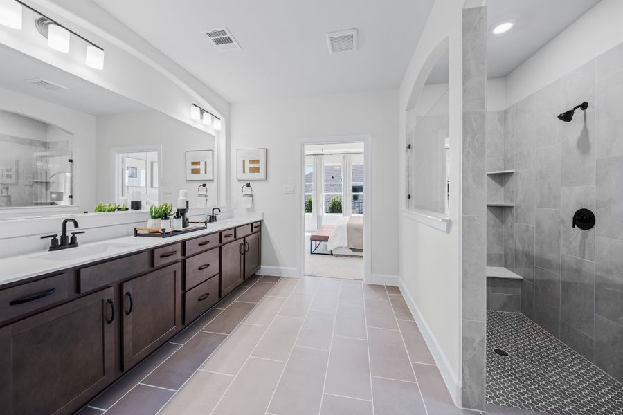 Representative furnished interior of a home built from the Blackburn by Beazer Homes in Enclave at Legacy Hills, Celina (Image 10).