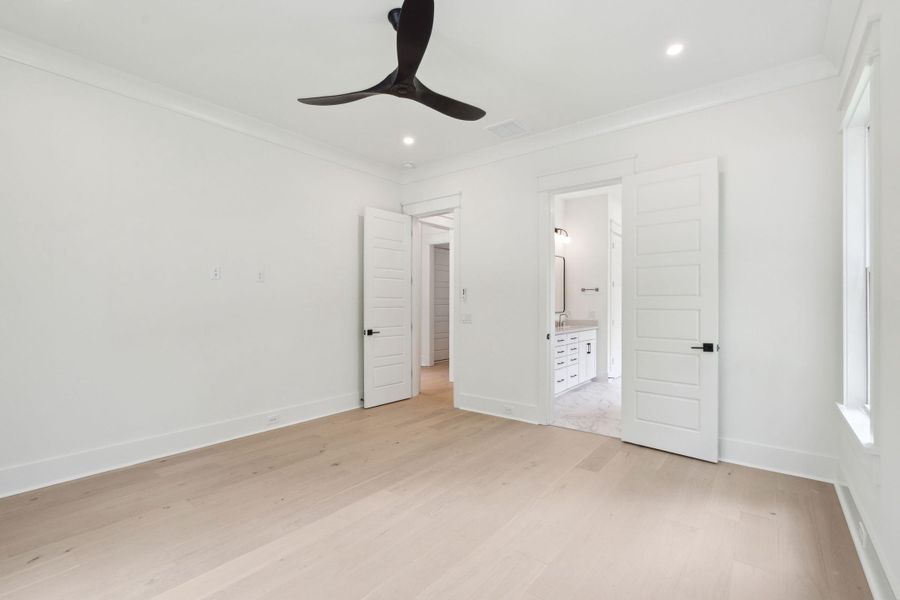 Spacious, unfurnished interior of a new home in , Johns Island (Image 49).