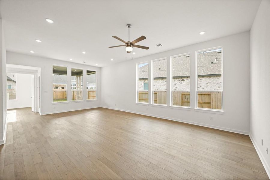 Spacious, unfurnished interior of a new home in Grand Central Park: 55ft. lots, Conroe (Image 21).