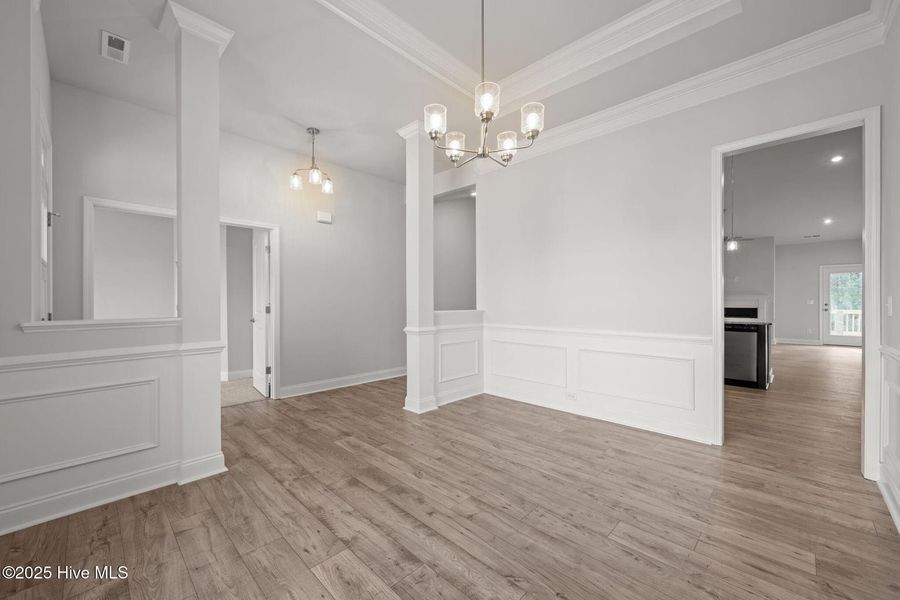 Spacious, unfurnished interior of a new home in Fairfield Harbour, New Bern (Image 14).