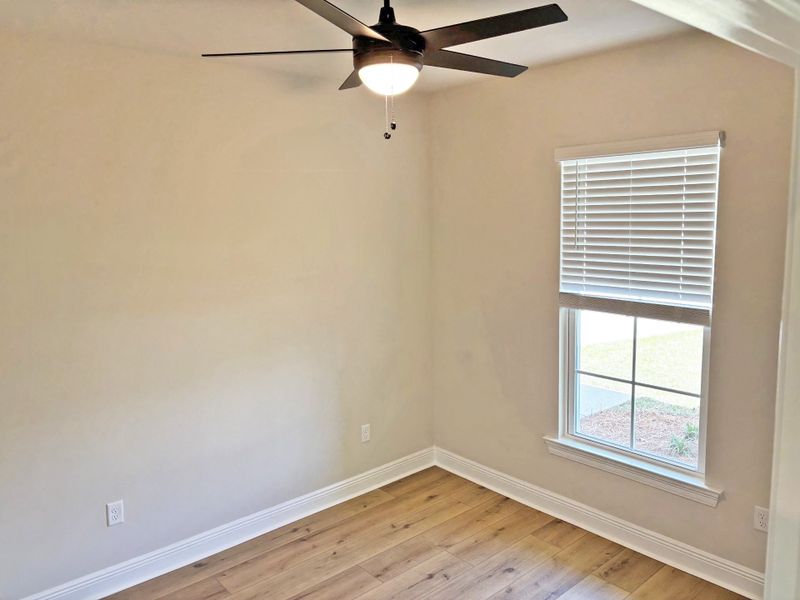 Spacious, unfurnished interior of a new home in Houston Place, Crestview (Image 17).