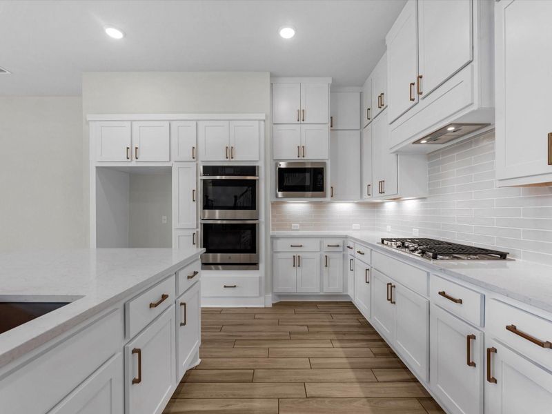 Furnished interior view inside a new home in Cross Creek Ranch, Fulshear (Image 10). Furnished interior view inside a new home in Cross Creek Ranch, Fulshear (Image 10).