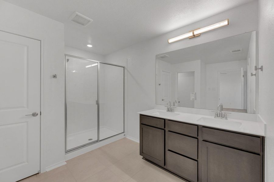 Furnished interior view inside a new home in Salerno - Heritage Collection, Round Rock (Image 10).