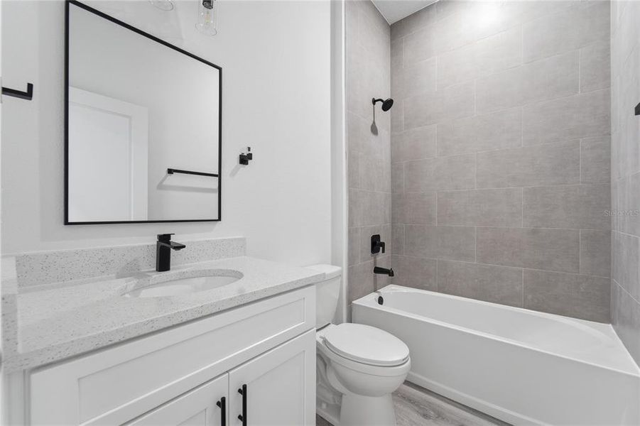 Furnished interior view inside a new home in , Dunnellon (Image 14).