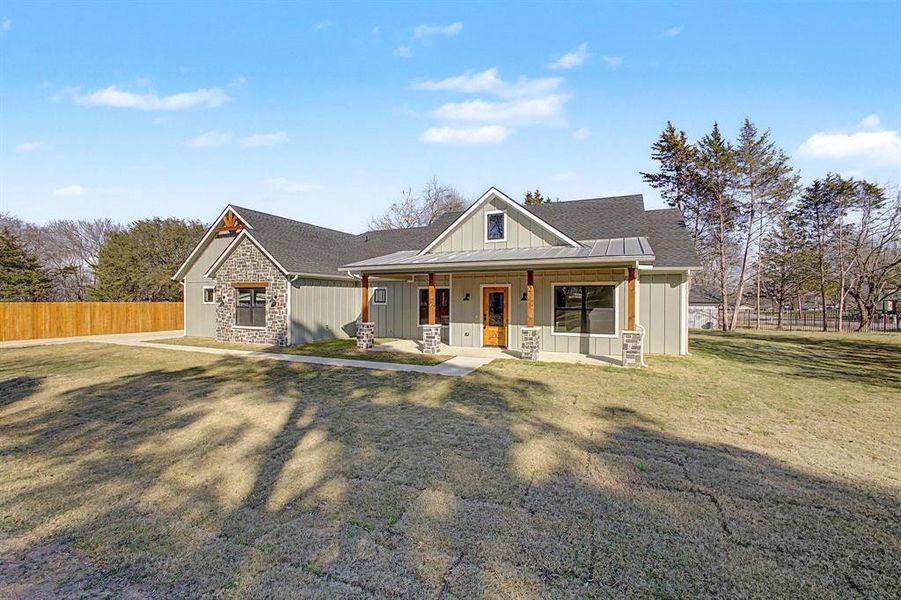Exterior details and patio area of a home in , Pottsboro (Image 19).