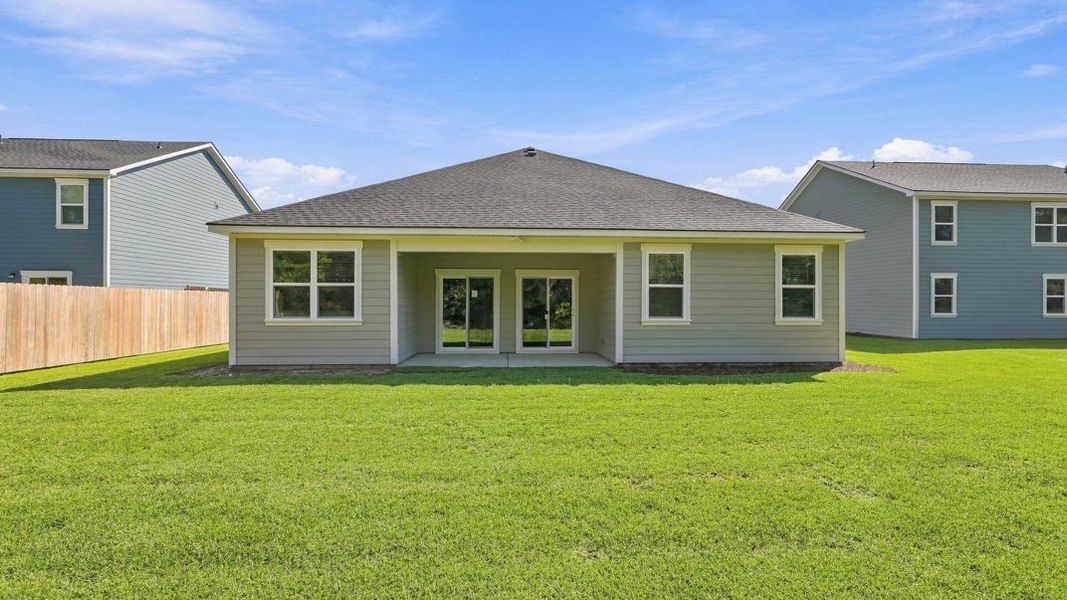 Exterior details and patio area of a home in Laurel Grove, Guyton (Image 3).