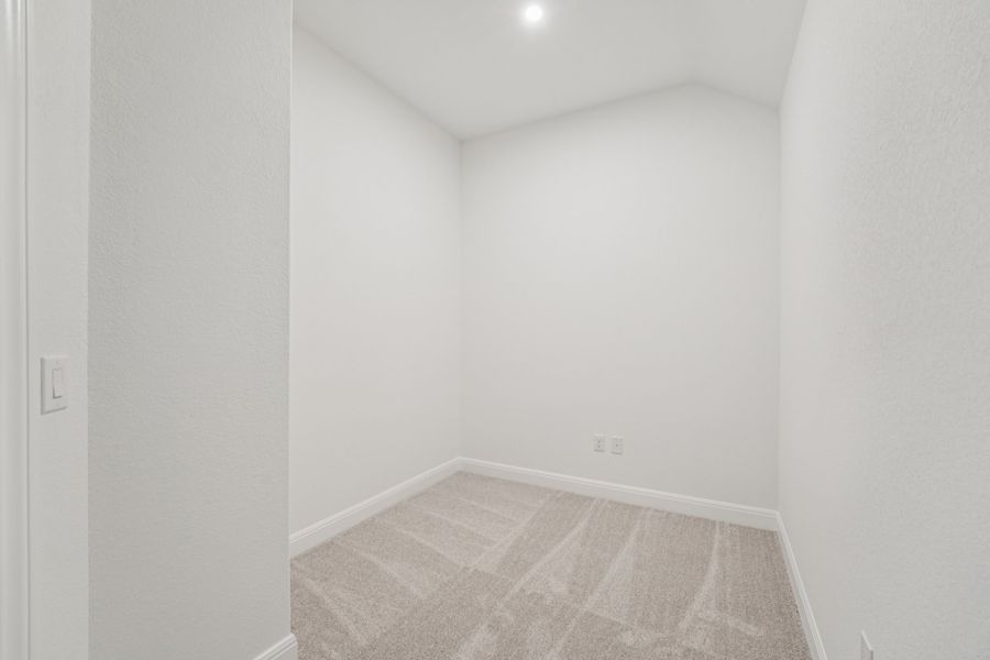 Spacious, unfurnished interior of a new home in Sage Hollow, Kyle (Image 22).